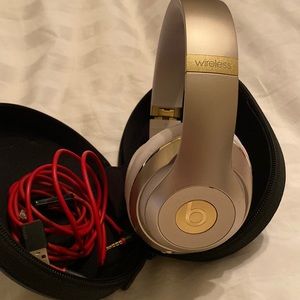 BEATS Studio wireless headphones